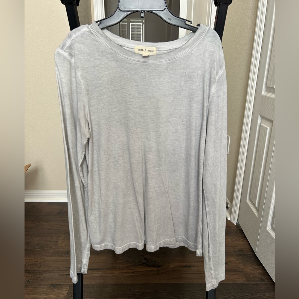 Women’s long sleeve